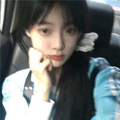 村主任和他的女友